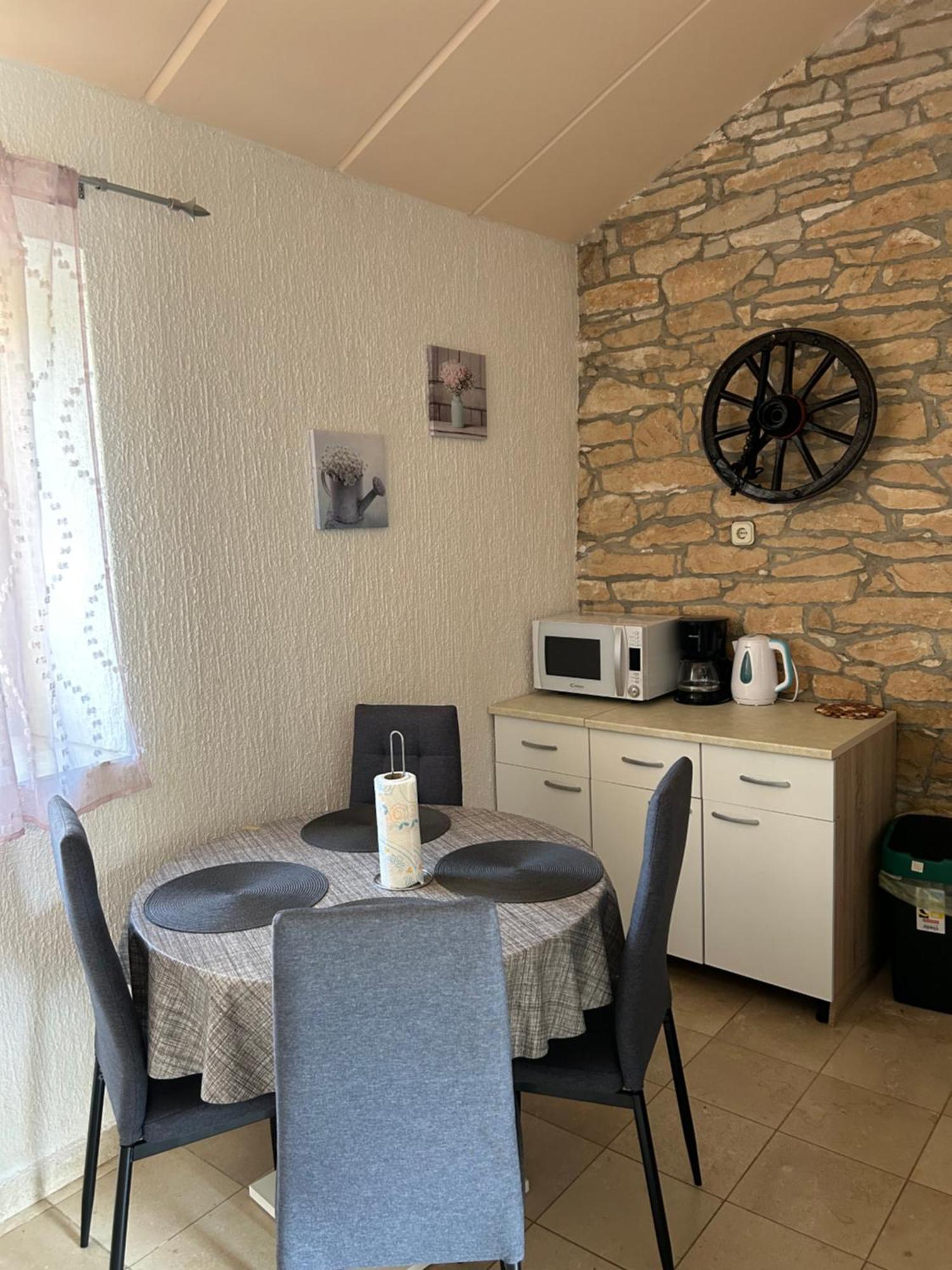 Apartman Luka Krnica Εξωτερικό φωτογραφία