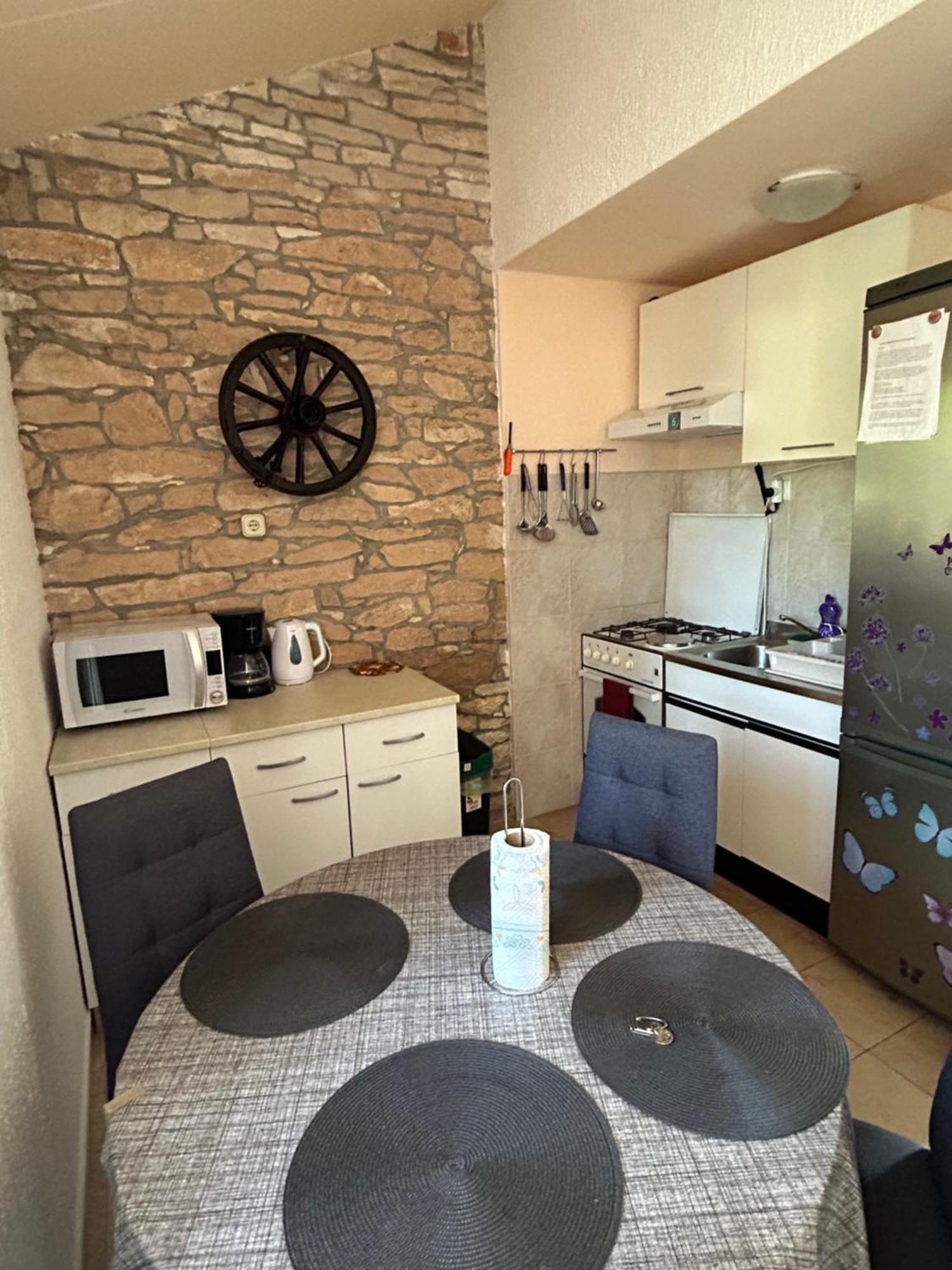 Apartman Luka Krnica Εξωτερικό φωτογραφία