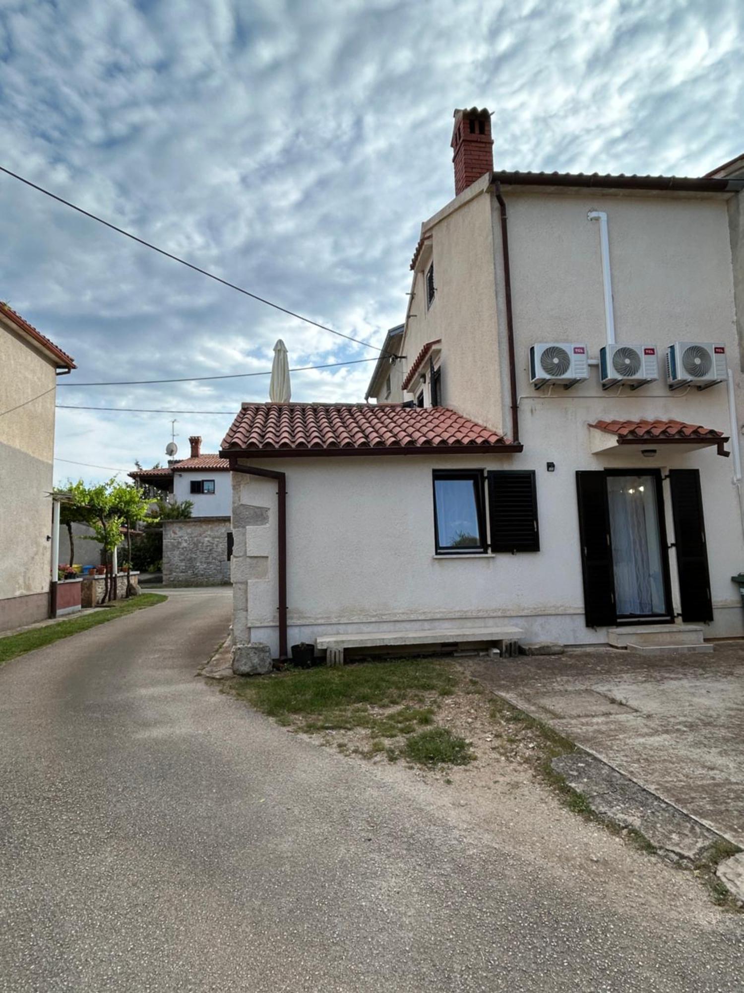 Apartman Luka Krnica Εξωτερικό φωτογραφία